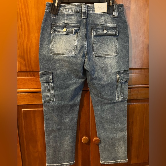 KancCan Jeans - Picture 2 of 3